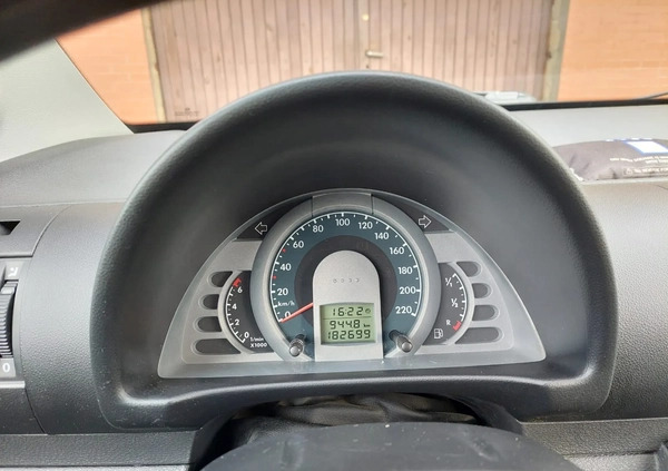 Volkswagen Fox cena 8900 przebieg: 186000, rok produkcji 2010 z Wieruszów małe 56